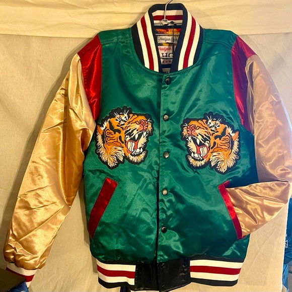 Wu Tang Clan Varsity Memorabilia - Picture 9 of 12